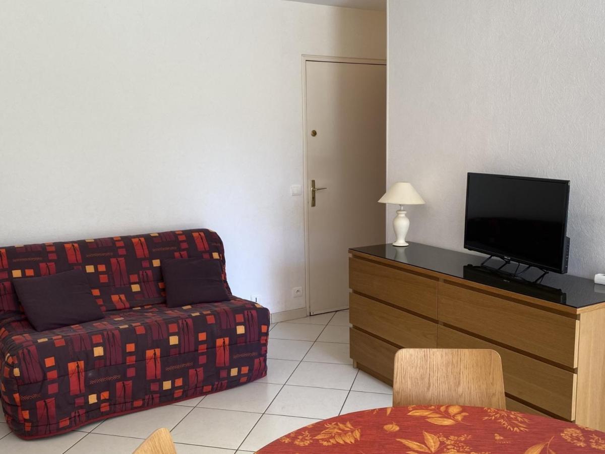 Apartament Cabourg : Studio Rez-De-Jardin Proche Plage, Animaux Acceptes, Tv, Wi-Fi Optionnel - Fr-1-487-331 Zewnętrze zdjęcie